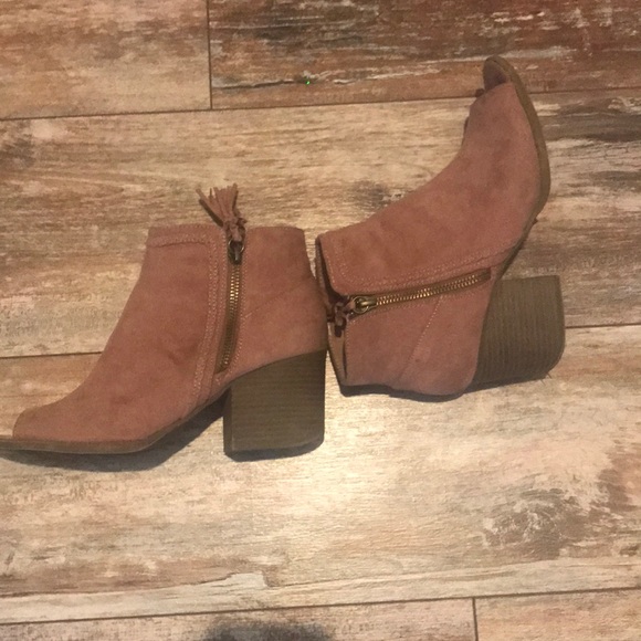 rose colored booties